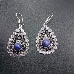 Boucles D'Oreilles Pendantes Argentées Avec Pierres De Lapis Lazuli