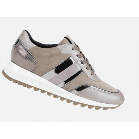 Baskets GEOX en cuir Beige Taupe Rosé métallisé   à lacet TABELYA D02AQA