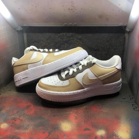 Baskets personnalisées NIKE AF1 Les 3 Beiges