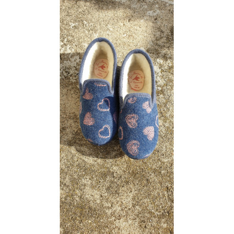 Pantoufles 7629  femme Fourrée 100% Pure Laine Maison de L’Espadrille bleu avec motif cœur rose